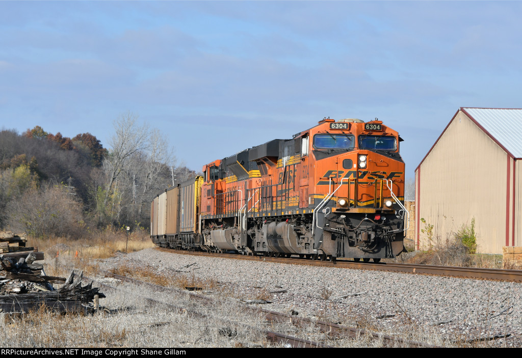 BNSF 6304